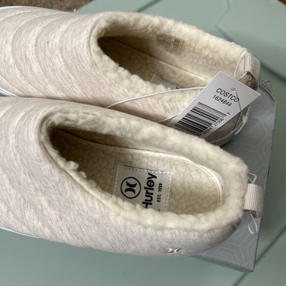 Hurley Women's Arlo Puff Flats in Natural - Picture 6 of 8
